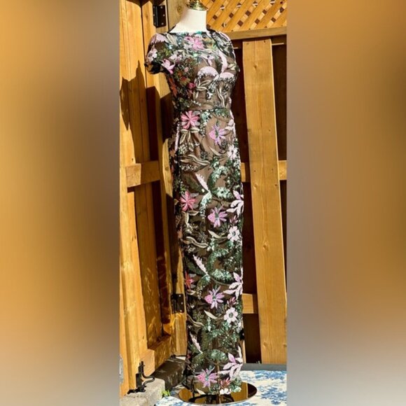 🆕 BRONX & BANCO 🧿 NWOT Zinnia Side-Split Sequin & Embroidered Gown, Sz S US 4 - Picture 5 of 16